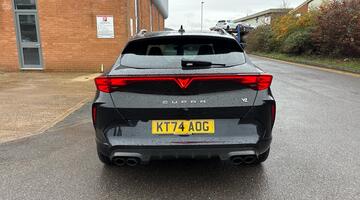 2025 CUPRA 2.0 TSI VZDSG 4-doorive Euro 6 5dr (Black) - Image: 13