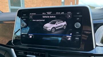 2025 Volkswagen TSI R-Line DSG 2WD Euro 6 2-door (Black) - Image: 37