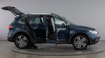 2023 Volkswagen TSI 13kWh Elegance DSG Euro 6 5-door (Blue) - Image: 10