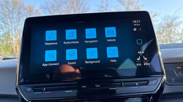 2021 Volkswagen Pro Performance 58kWh Life Auto 5-door (Grey) - Image: 8