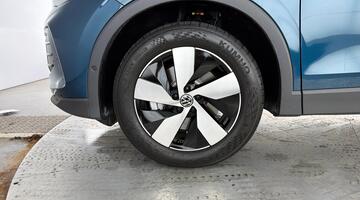 2025 Volkswagen TSI eHybrid 19.7kWh Match DSG Euro 6 5-door (Blue) - Image: 36