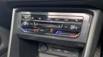 2020 Volkswagen 2.0 TDI R-Line DSG 4Motion Euro 6 5-door (Silver) - Image: 14