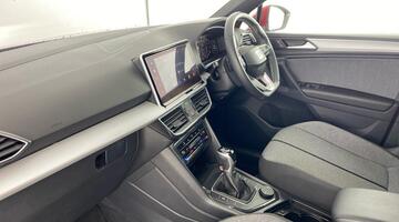 2022 SEAT TSI EVO SE Technology DSG Euro 6 5-door (Red) - Image: 2