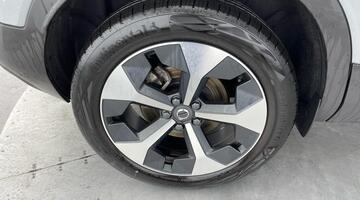 2025 Volvo 2.0 B4 MHEV Plus DCT Auto Euro 6 5-door (Grey) - Image: 32