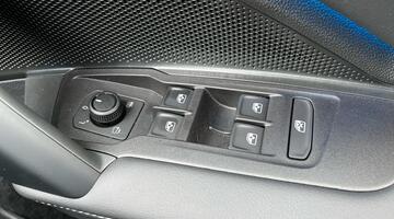 2025 Volkswagen ETSI MHEV Match DSG Euro 6 5-door (White) - Image: 19