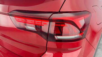 2022 Volkswagen TSI R-Line 2WD Euro 6 2-door (Red) - Image: 27