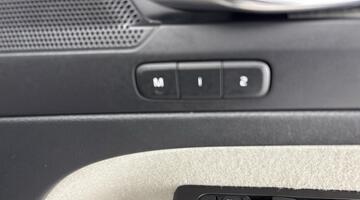 2021 Volvo 2.0 B4 MHEV Inscription Auto Euro 6 5-door (Grey) - Image: 19