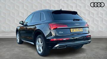2023 Audi 2.0 TDI 40 S line S Tronic quattro Euro 6 5-door (Black) - Image: 3