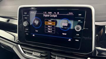 2022 Volkswagen TSI R-Line DSG Euro 6 5-door (Blue) - Image: 22