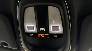 2022 Volvo Recharge 69kWh Ultimate Auto 5-door (Silver) - Image: 33