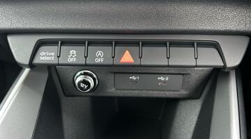 2026 Audi Sportback Sport 30 TFSI 116 PS S tronic (Silver) - Image: 38