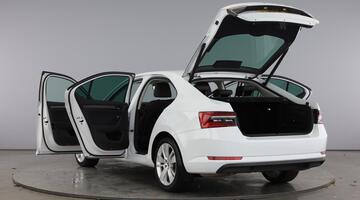 2022 Škoda 2.0 TSI SE L DSG Euro 6 5-door (White) - Image: 12