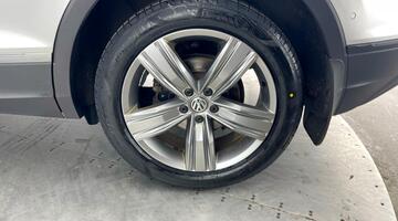 2019 Volkswagen 2.0 TDI Match 4Motion Euro 6 5-door (Silver) - Image: 33