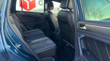 2022 Volkswagen 2.0 TDI R-Line DSG Euro 6 5-door (Blue) - Image: 9