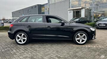 2019 Audi TFSI CoD 35 Sport Sportback S Tronic Euro 6 5-door (Black) - Image: 4
