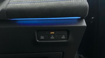 2025 Volkswagen TSI eHybrid 19.7kWh R-Line Edition DSG Euro 6 5-door (Blue) - Image: 30