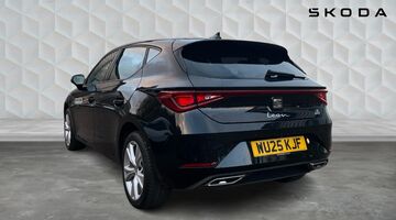 2025 SEAT EHybrid 25.8kWh FR DSG Euro 6 5-door (Black) - Image: 3