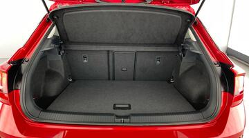 2023 Volkswagen TSI Style DSG Euro 6 5-door (Red) - Image: 28