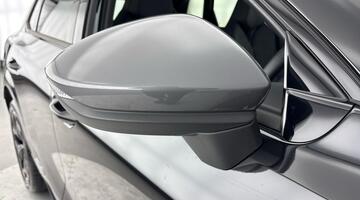 2025 CUPRA 2.0 TSI VZ1 DSG 4-doorive Euro 6 5dr (Black) - Image: 45