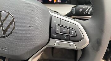 2025 Volkswagen TSI Match Euro 6 5-door (Black) - Image: 25