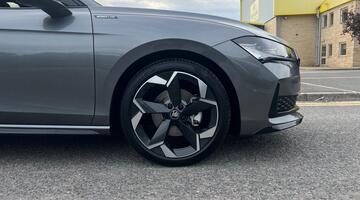 2025 Škoda TSI e-TEC MHEV SportLine DSG Euro 6 5-door (Grey) - Image: 5