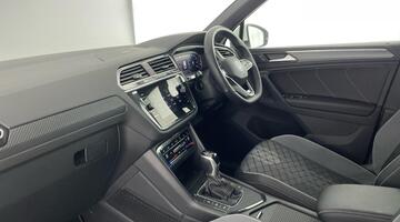 2023 Volkswagen TSI R-Line Edition DSG Euro 6 5-door (White) - Image: 2