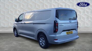 2025 Ford 2.0 300 EcoBlue Limited Auto LH1 Euro 6 5-door (Silver) - Image: 3