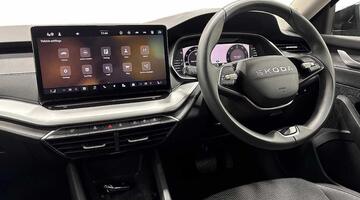 2025 Škoda TSI e-TEC MHEV ACT SE Technology DSG Euro 6 5-door (Black) - Image: 2