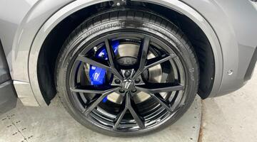 2025 Volkswagen 3.0 V6 TSI eHybrid 14.3kWh R Tiptronic 4Motion Euro 6 5-door (Grey) - Image: 5