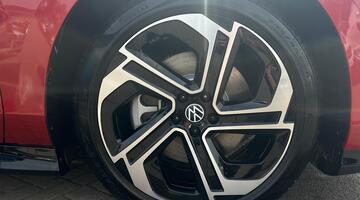 2025 Volkswagen GTX 86kWh Plus Tourer Auto 4Motion 5-door (Red) - Image: 11