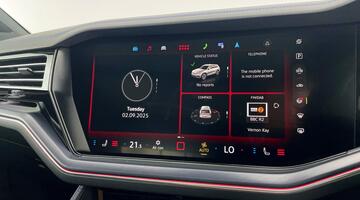 2025 Volkswagen 3.0 V6 TSI eHybrid 14.3kWh R Tiptronic 4Motion Euro 6 5-door (Grey) - Image: 29