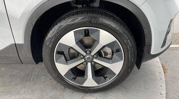 2025 Volvo 2.0 B4 MHEV Plus DCT Auto Euro 6 5-door (Grey) - Image: 5