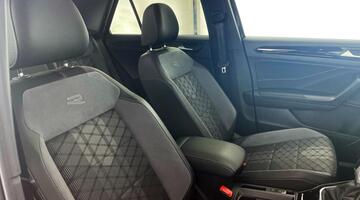 2024 Volkswagen TSI R-Line DSG Euro 6 5-door (Black) - Image: 19