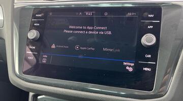 2022 Volkswagen TSI Life DSG Euro 6 5-door (Blue) - Image: 22