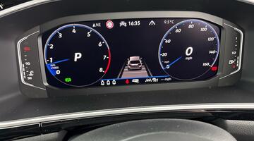 2025 Volkswagen TSI R-Line DSG Euro 6 5-door (Black) - Image: 21