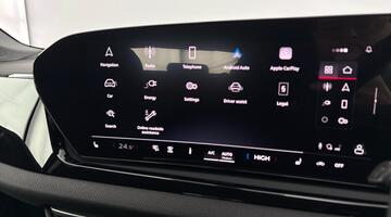 2025 Audi 2.0 e-hybrid5.9kWh Technik Saloon S Tronic quattro Euro 6 5-door (White) - Image: 18