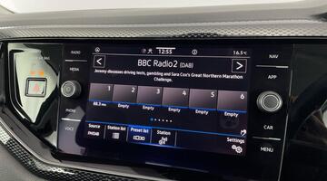 2022 Volkswagen 1.0 TSI Life Euro 6 5-door (Grey) - Image: 15