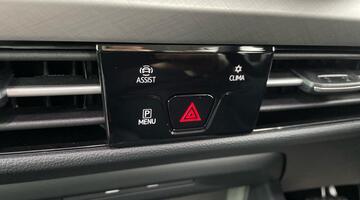 2025 Volkswagen ETSI MHEV Match DSG Euro 6 5-door (Grey) - Image: 13