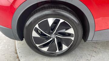 2024 Volkswagen Pro 77kWh Match Auto 5-door (Red) - Image: 22