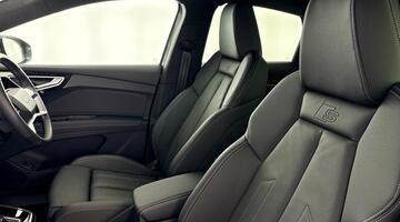 2025 Audi 45 S line Sportback Auto 5-door 82kWh (Grey) - Image: 33