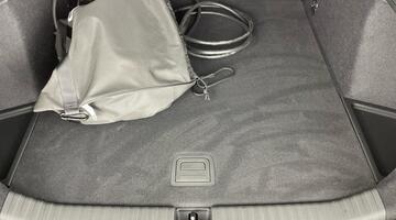 2025 Audi 100kWh S line Auto quattro 5-door (Black) - Image: 32