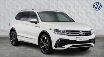 2025 Volkswagen TSI R-Line DSG Euro 6 5-door (White) - Image: 1