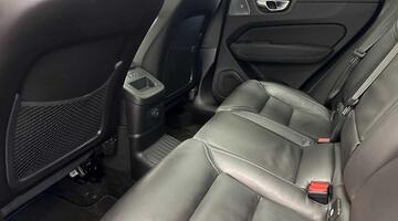 2025 Volvo 2.0 T8 18.8kWh Ultra Dark Auto Euro 6 5-door (Black) - Image: 13