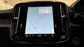 2025 Volvo 2.0 B3 MHEV Ultra Dark DCT Auto Euro 6 5-door (Black) - Image: 36