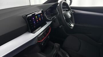 2025 SEAT 1.0 TSI FR DSG Euro 6 5-door (White) - Image: 2