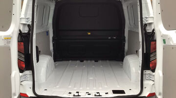 2025 Ford 2.0 320 EcoBlue Trend Crew Van LH1 Euro 6 5-door (White) - Image: 17