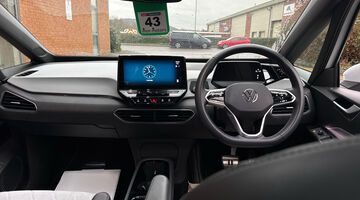 2022 Volkswagen Pro Performance 58kWh Family Auto 5-door (Multicolour) - Image: 9