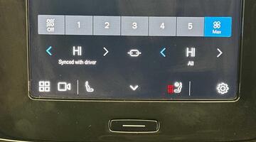 2022 Volvo 2.0 B4 MHEV Plus DCT Auto Euro 6 5-door (Silver) - Image: 39