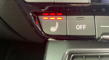 2025 Audi TFSI 35 Black Edition S Tronic Euro 6 4-door (Black) - Image: 17