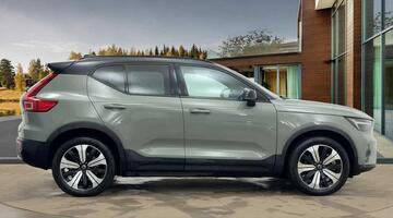 2022 Volvo Recharge 69kWh Plus Auto 5-door (Green) - Image: 2